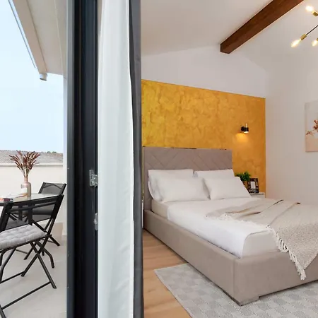 Holiday home Simone Designer, Modern And Heritage Mix, Umzaunt, Buro *