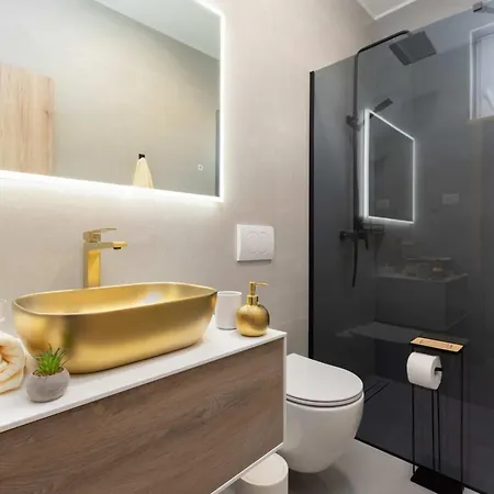 Simone Designer, Modern And Heritage Mix, Umzaunt, Buro